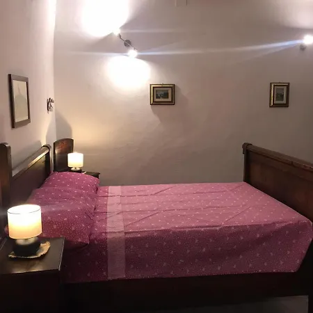 A Casa * Serralunga d'Alba